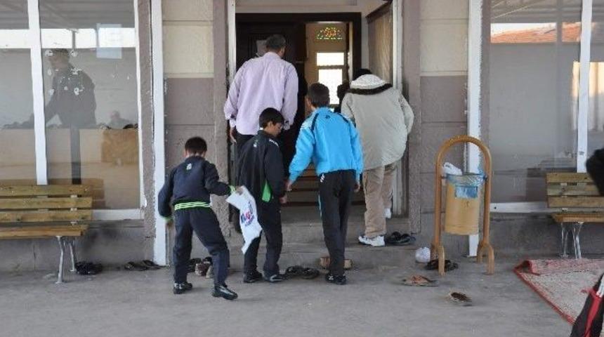 Suriyeliler Bayrama Buruk Girdi