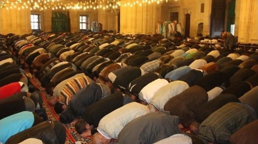 Selimiye&rsquo;de Bayram Coşkusu