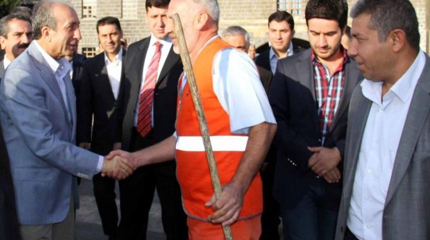 İslam Aleminin 5&rsquo;inci Harem-i Şerif&rsquo;inde Bayramlaşma