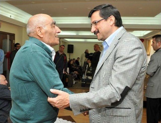 Başkan Ak&rsquo;tan Huzurevine Bayram Ziyareti 3