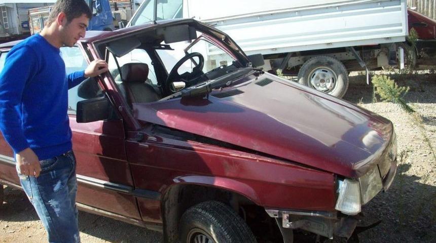 Kavak'ta Trafik Kazası: 2 Yaralı