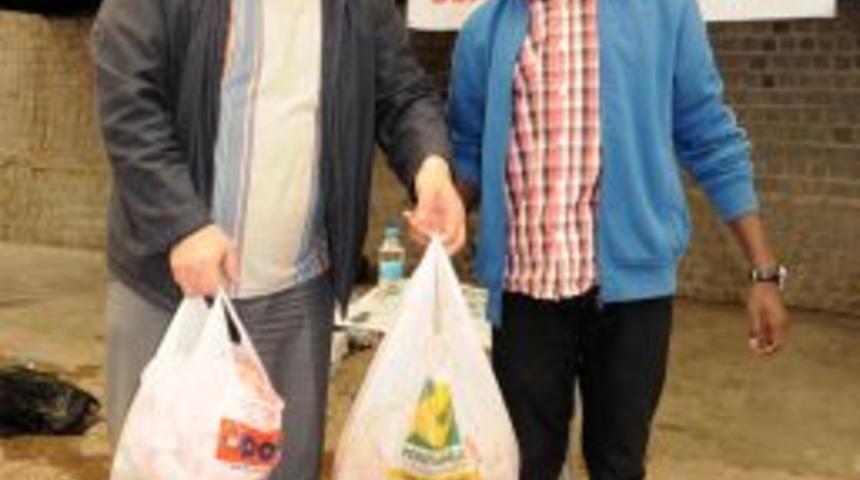 D&ouml;rt Milyon N&uuml;fuslu Kabilenin Kralı Manisa'da Deri Topladı