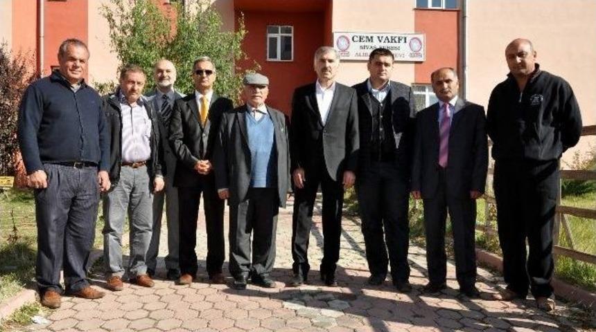 Sivas&rsquo;ta Sivil Toplum &Ouml;rg&uuml;tleri Cemevinde Kurban Kesti