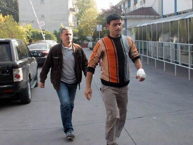 Acemi Kasaplar Ağır Yaralı 1