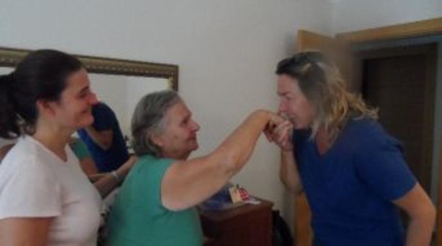 Semra Aksu Şehit Annesini Unutmadı