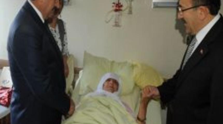 Vali &Ouml;z: Bayram Birlik, Beraberlik I&ccedil;inde Kutlanınca Daha Anlamlı Hale Geliyor