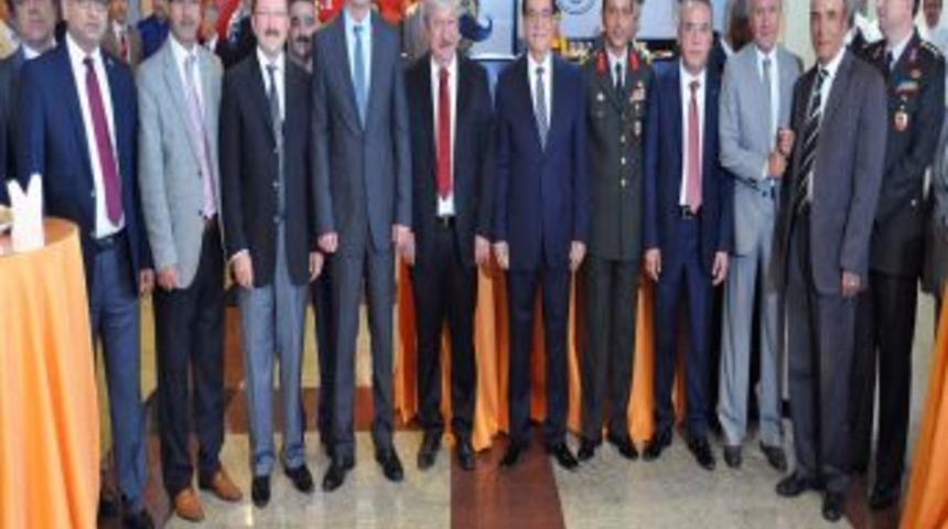 Antalya Protokol&uuml; Bayramlaştı