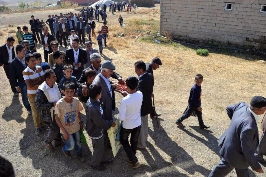 70 Yıldır B&ouml;yle Bayramlaşıyorlar