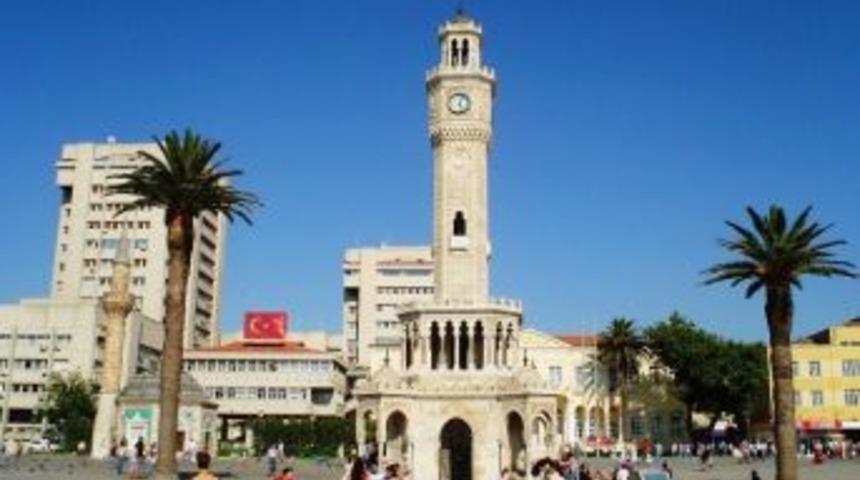 İzmir&rsquo;de Bayram Sakin Ge&ccedil;iyor
