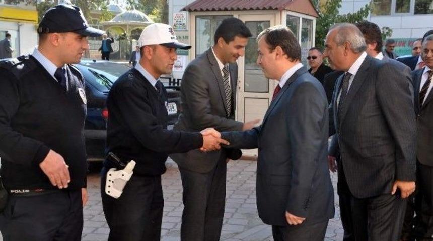 Suşehri&rsquo;nde Bayramlaşma Programı D&uuml;zenlendi