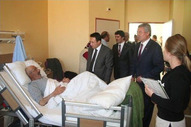 Vali Akdemir&rsquo;den Bayram Ziyaretleri 1