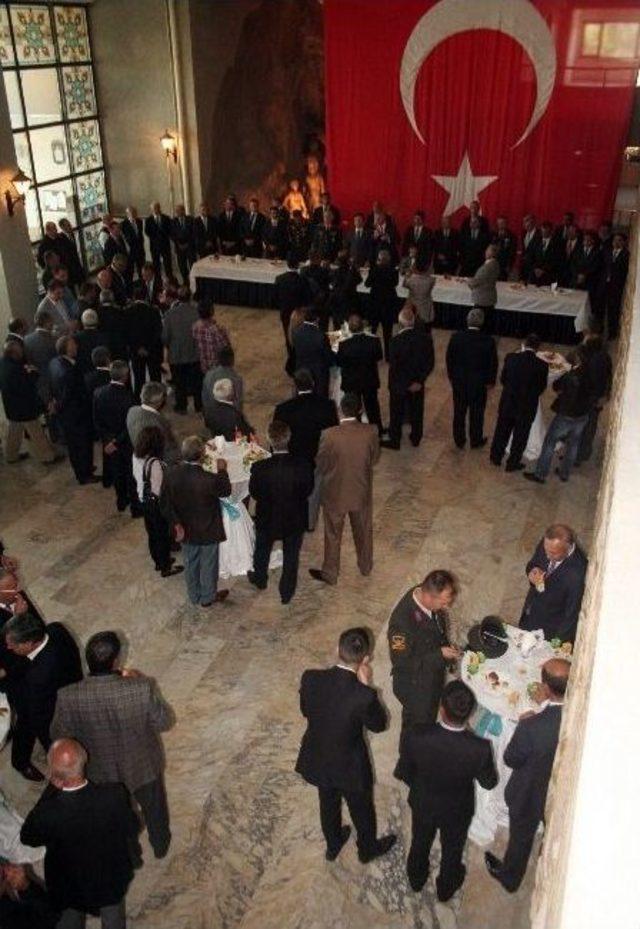 Erzincan’da Toplu Bayramlaşma Töreni