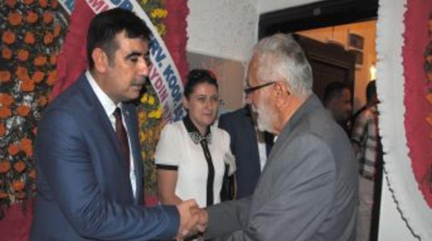 Mekteplioğlu: Bayramlar, Kardeşliğin Pekiştiği Kutlu G&uuml;nlerdir