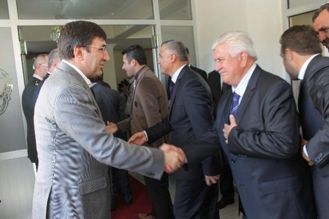 Bakan Yılmaz Kurban Bayramı'nı Bing&ouml;l'de Ge&ccedil;irdi