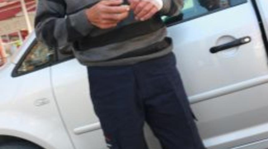 Konya'da 200 Civarında Acemi Kasap Kendini Yaraladı