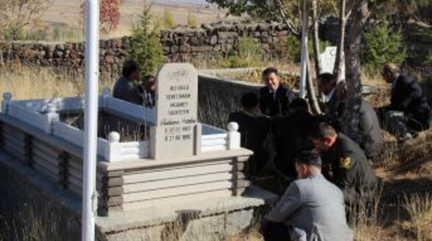 Ter&ouml;r &Ouml;rg&uuml;t&uuml;n&uuml;n Şehit Ettiği Imamlar Unutulmadı