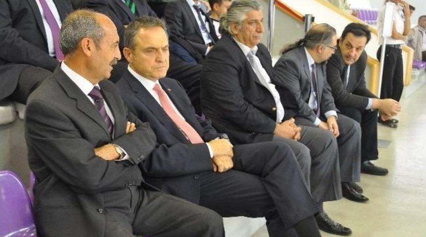 Rekt&ouml;r Tuncer&rsquo;den B&uuml;y&uuml;k S&uuml;rpriz