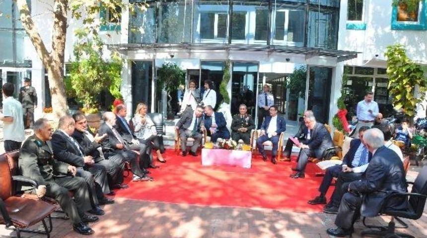 L&uuml;leburgaz'da Bayramlaşma