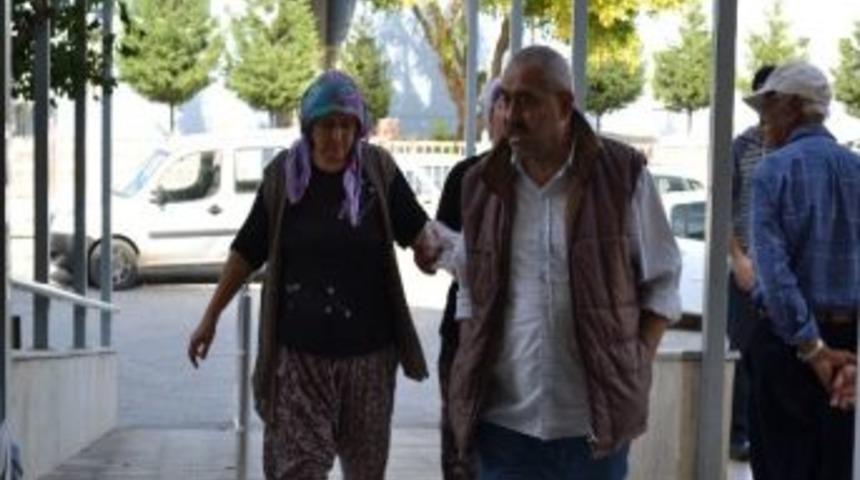 Kurban Yerine Kendilerini Kestiler