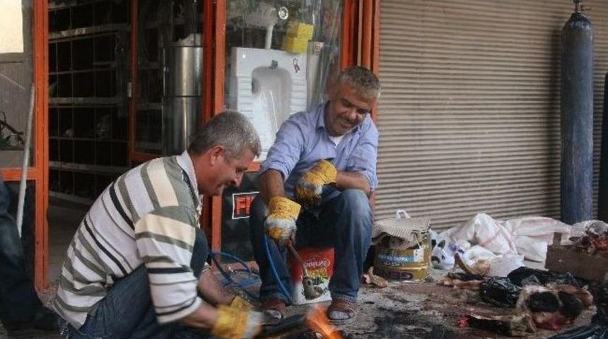 Demirciler, Kelle &Uuml;t&uuml;leme İşi İ&ccedil;in Hayvan Başı 10 Tl Alıyor