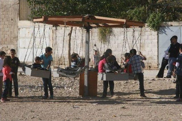 Kilis te &Ccedil;ocuklar G&ouml;n&uuml;llerince Eğlendi 1