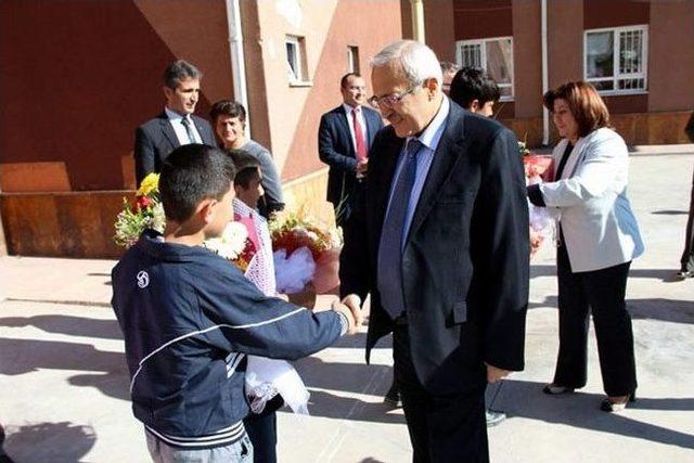 Vali Kemelek, Kurban Bayramı Dolayısıyla Çeşitli Ziyaretlerde Bulundu