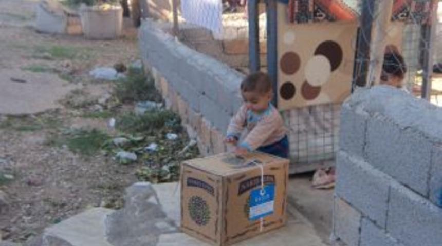 Beşir Derneği&rsquo;nden Yardıma Muhta&ccedil; Suriyeli &Ccedil;ocuklara Bayram Giysisi