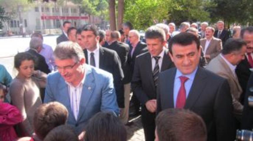 &Uuml;nye&rsquo;de Bayramlaşma Coşkusu