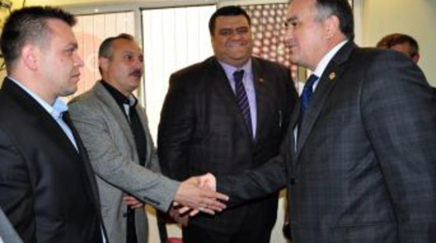 Manisa MHP'de Bayramlaşma Ikinci G&uuml;n Yapıldı