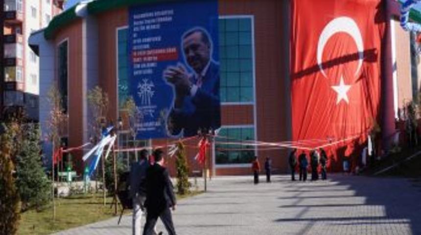 Recep Tayyip Erdoğan Parkı Ve K&uuml;lt&uuml;r Merkezi Hizmete Girdi