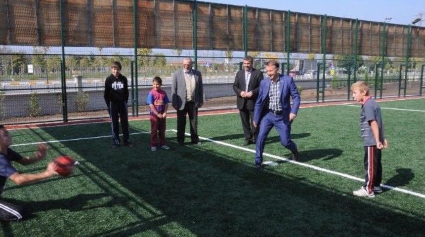 Kartepe Belediye Başkanı Ş&uuml;kr&uuml; Karabalık :