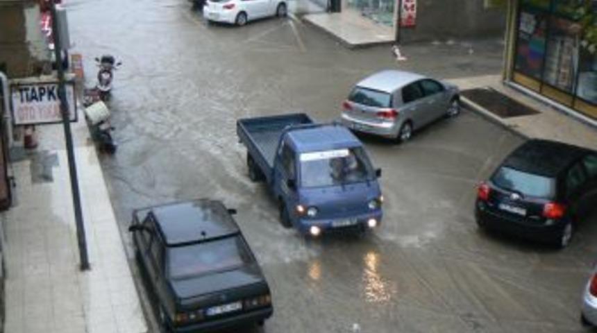 Keşan'da Şiddetli Yağmur