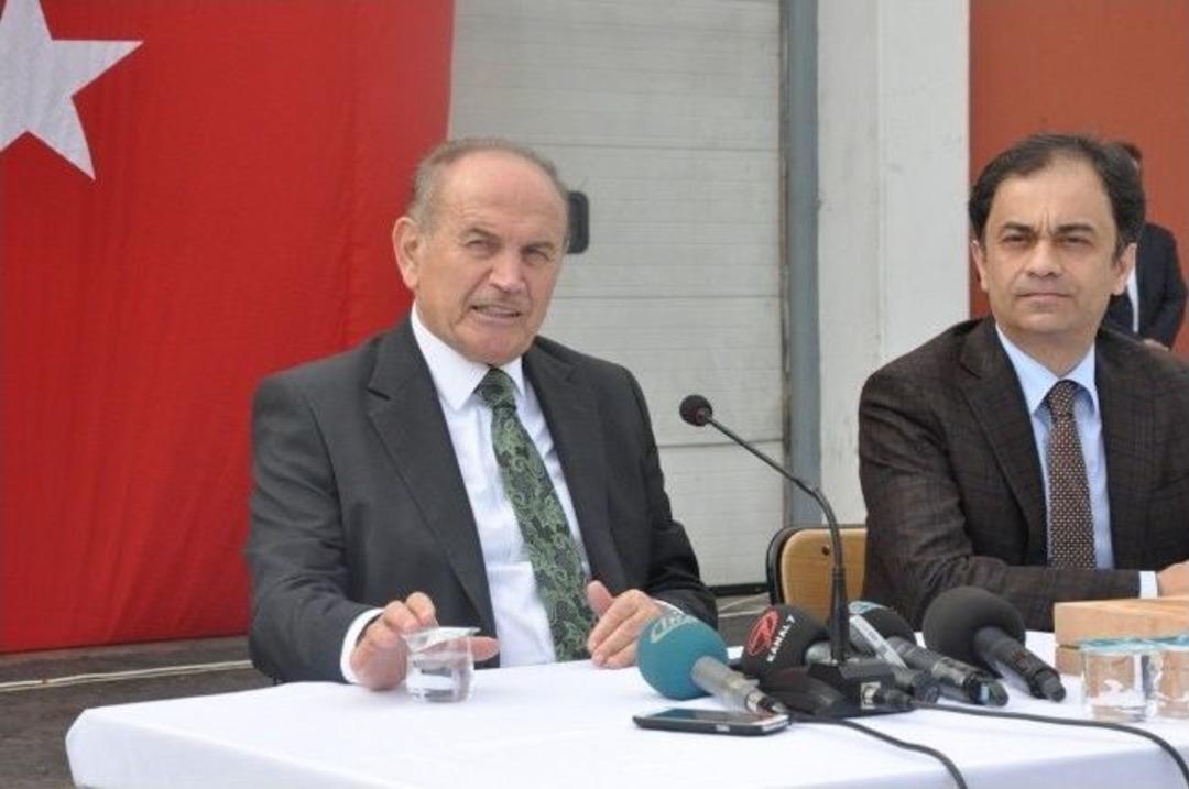 Kadir Topbaş: &ldquo;s&ouml;zleşmeli &Ccedil;alışanları Kadroya Ge&ccedil;irdik&rdquo;