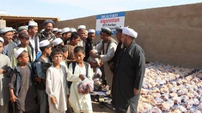 İhlas Vakfı&rsquo;ndan İslam Coğrafyasına Bayram Bereketi