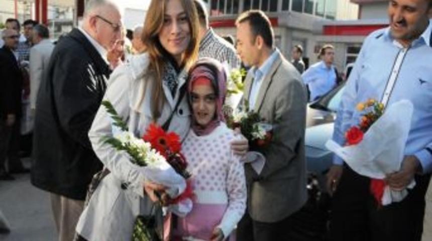 Samsunlu G&ouml;n&uuml;ll&uuml;ler Adıyaman&rsquo;a Gurbetten Gelen Evlat Gibi Karşılandı