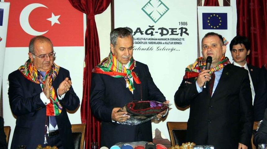 B&uuml;lent Arın&ccedil;, Dağ-Der &Uuml;yeleri Ile Bayramlaştı