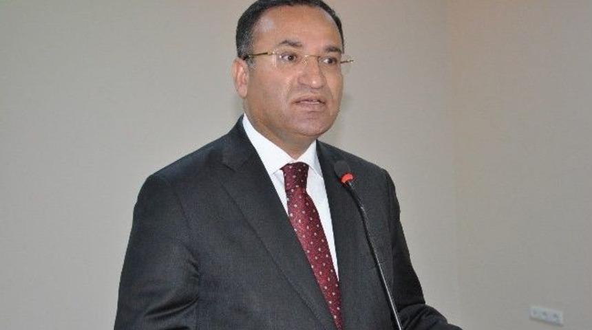 Başbakan Yardımcısı Bozdağ: &ldquo;chp Eskiden Olsa Anayasanın Kapısında Yatardı"