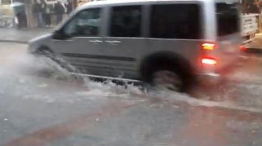 Edirne&rsquo;de Caddeler Dereye D&ouml;nd&uuml;