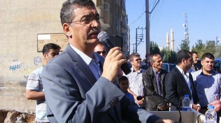 Viranşehir'de 200 Kişilik Yurdun Temeli Dualarla Atıldı