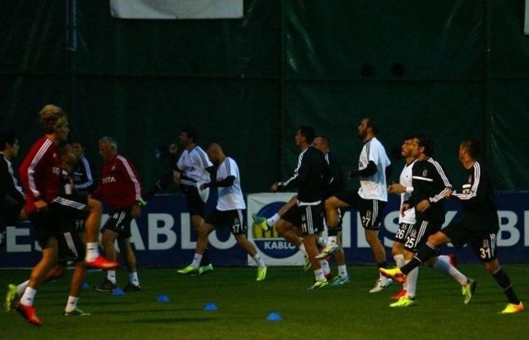 Beşiktaş, &Ccedil;aykur Rizespor Ma&ccedil;ı Hazırlıklarını S&uuml;rd&uuml;rd&uuml;