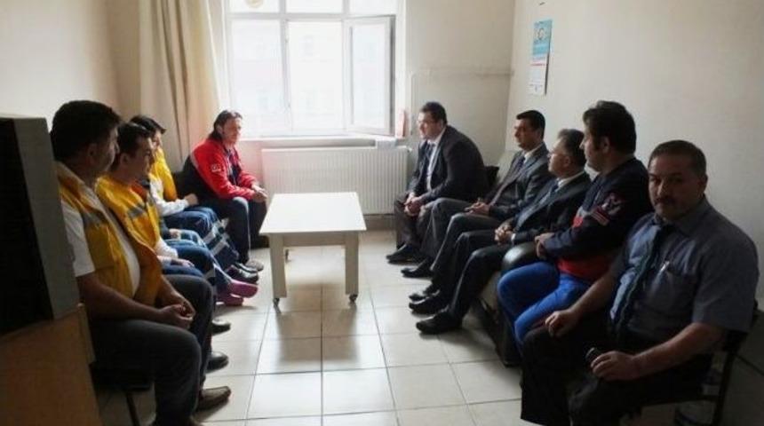 Bayramda Yoğun Tempo &Ccedil;alışan Sağlık&ccedil;ılara Ziyaret Morali