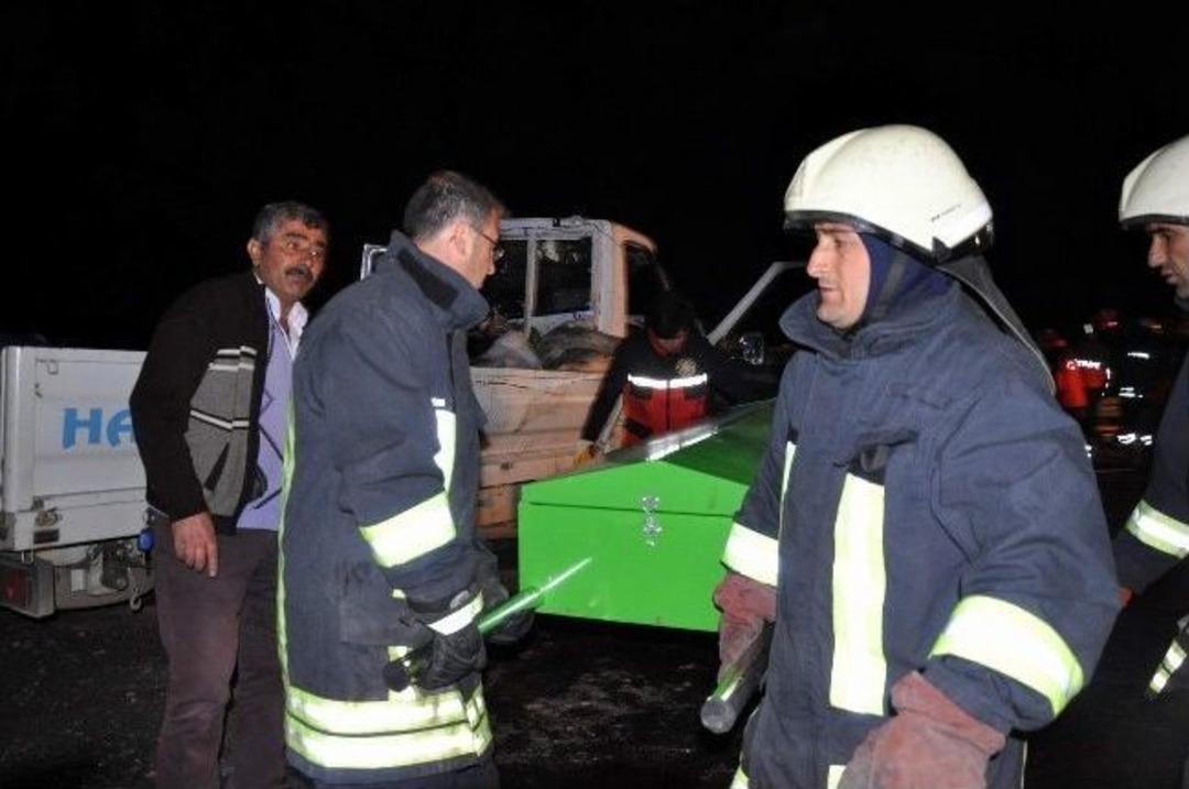 Sivas&rsquo;ta katliam gibi kaza: 8 &ouml;l&uuml; 4 yaralı