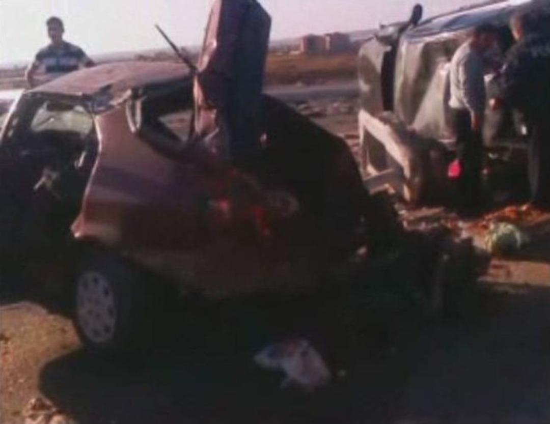 &Ccedil;orum'da Trafik Kazası:2 &Ouml;l&uuml; 4 Yaralı