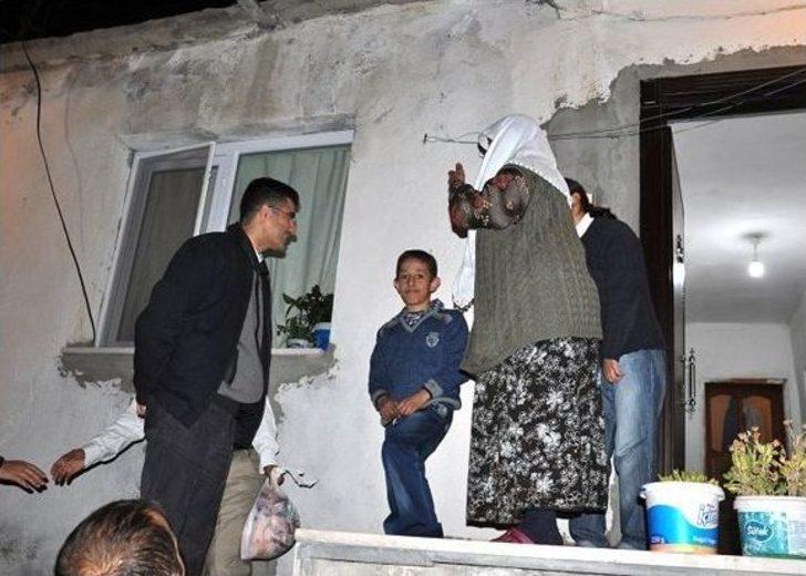 Adilcevaz Kaymakamlığı’ndan 650 Aileye Kurban Eti G1