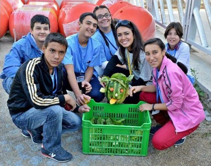 'izmir' Şimdi De Tübitak'a Model Oldu G4