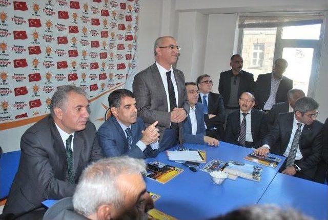 Kars Ak Parti İl Başkanlığı’nda Bayramlaşma