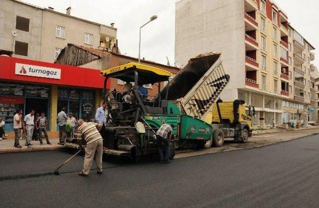 10 Ayda 45 Bin Ton Asfalt Döküldü