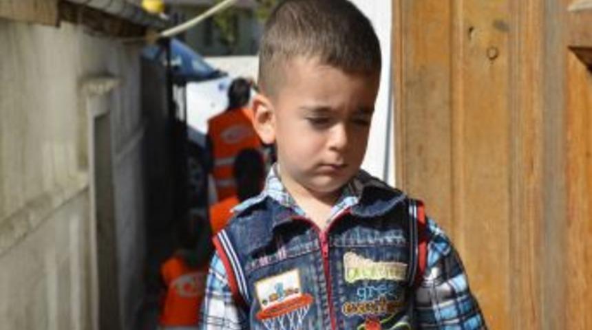 T&uuml;rkmenistanlı &Ouml;ğrenciler G&ouml;n&uuml;ll&uuml; Oldu, Kurban Eti Dağıttı