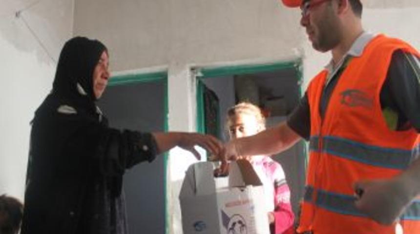 Kimse Yok Mu G&ouml;n&uuml;ll&uuml;leri Birecik&rsquo;te De Ihtiya&ccedil; Sahibi Aileleri Unutmadı