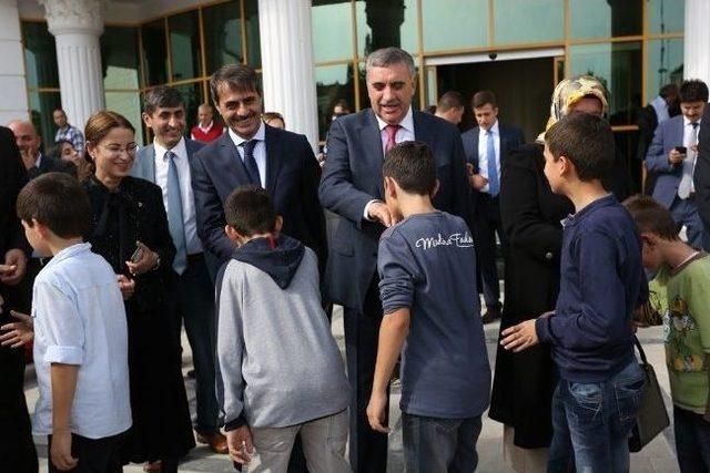 Serdivan&rsquo;da Bayram &Ccedil;oşkuyla Kutlandı 3